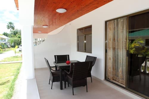 Tourterelle Holiday Home, 