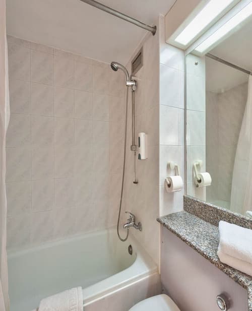 Flamingo Beach Hotel, 