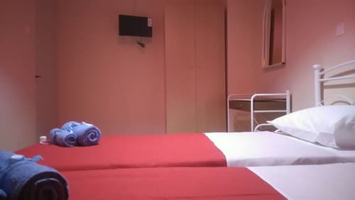 Orpheus Hotel - Hostel, 