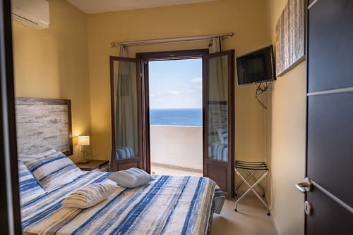 Theoxenia Suites, 