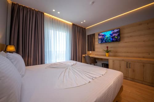 Azure Inn Hotel, Room