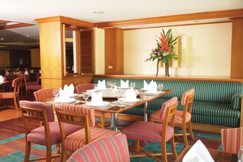 Long Beach Cha Am Hotel, 