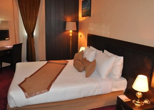 Asareh Hotel, 