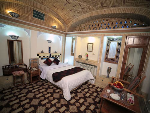 Moshir Al-mamalek Hotel, 