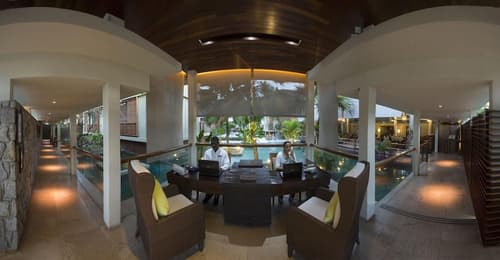 Dhevatara Beach Hotel And Spa, 