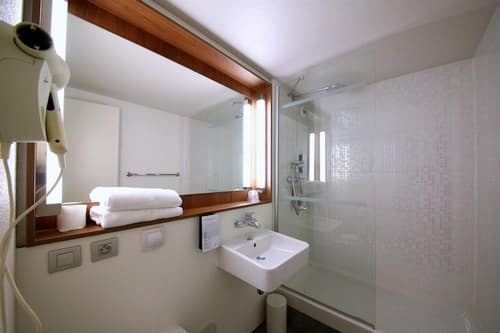 Campanile Aix En Provence Ouest - Jas De Bouffan, 