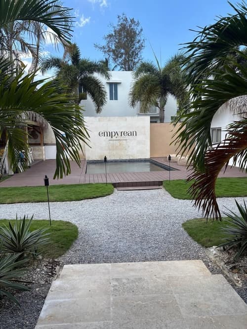 Empyrean Tropical Wellness Portillo, 