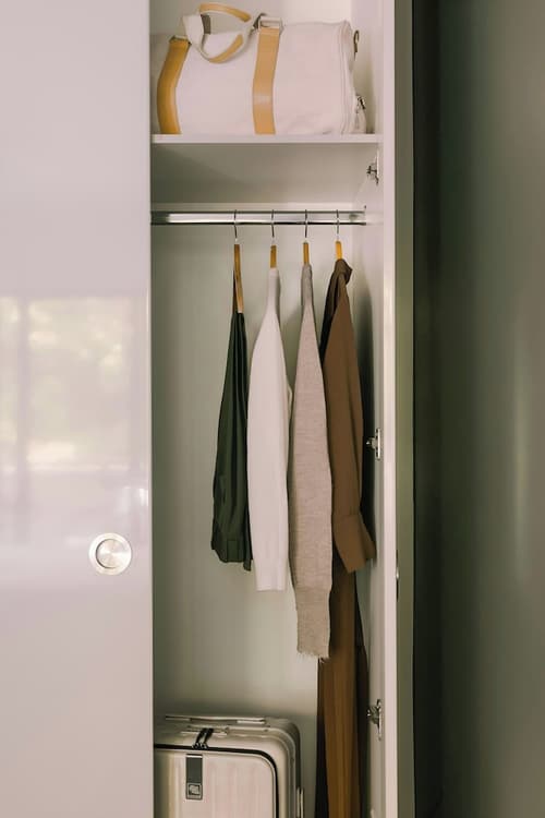 Sonder Revival Apartments English Bay, 