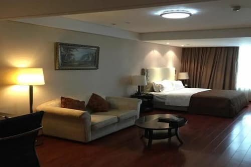 Hua Bin International Hotel, 