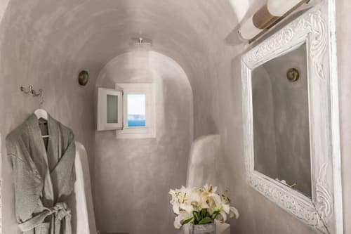 Alta Mare By Andronis, 