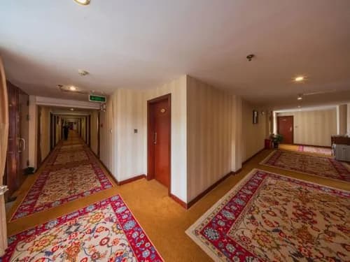 Phoenix International Hotel, 