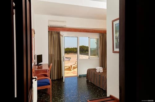 Hostal Illes Pitiüses, 