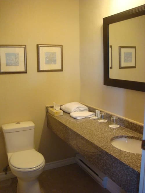 Annapolis Royal Inn & Suites, 