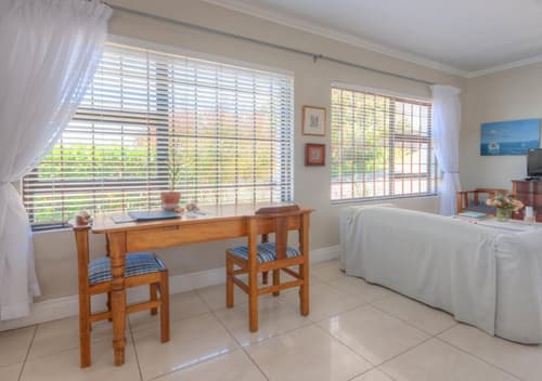 The Lookout Guest House, 