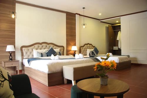 Confetti Garden Resort, 