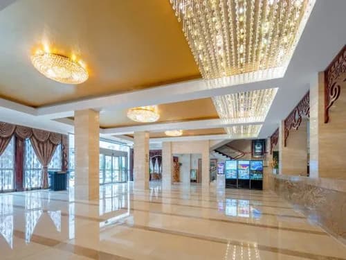 Phoenix International Hotel, 