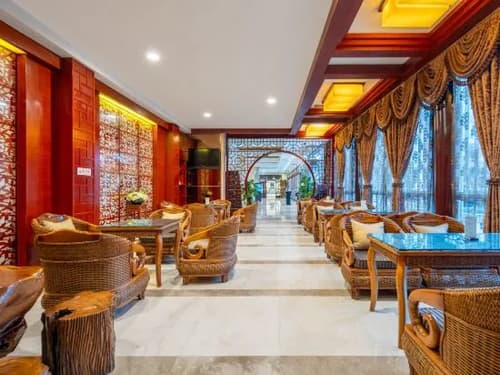 Phoenix International Hotel, 