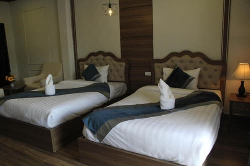 Confetti Garden Resort, 