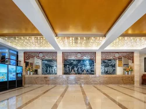 Phoenix International Hotel, 