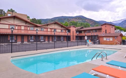 Villa Motel at Manitou Springs, 