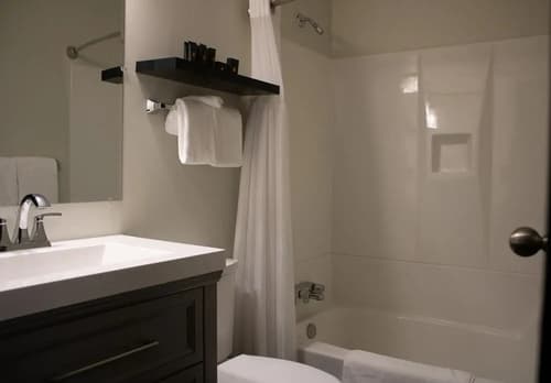 Midnight Sun, a Coast Hotel, 