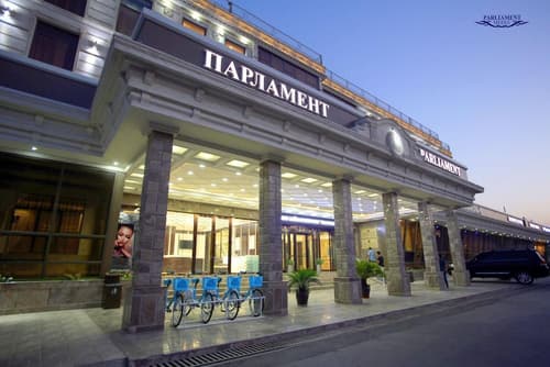 Parliament Palace Hotel, 