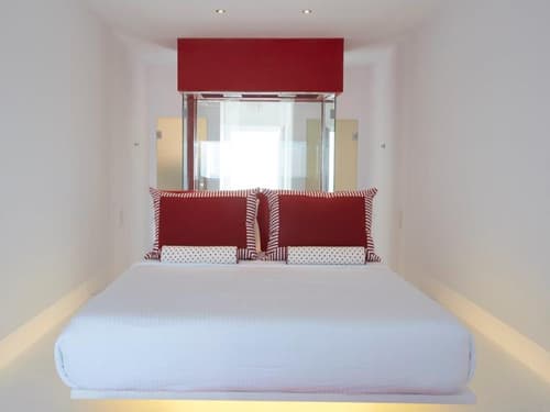 Adore Santorini, ROOM
