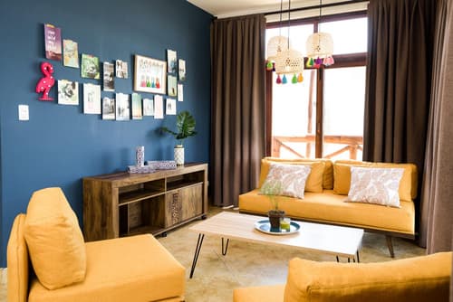 Selina Montañita, ROOM