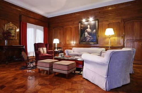 Solar de la Plaza, HOTEL