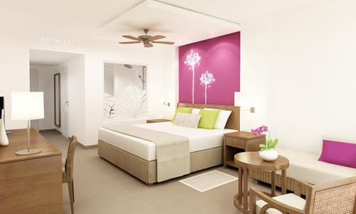 Valentin Perla Blanca, ROOM