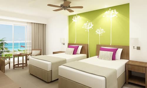 Valentin Perla Blanca, ROOM