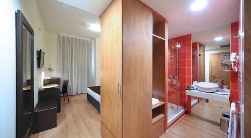 Convention Plaza Madrid, ROOM