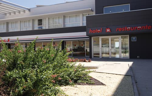 Villa De Los Arcos, HOTEL