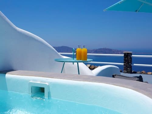 Adore Santorini, HOTEL