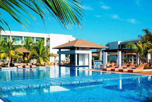 Roc Casa del Mar, PIS