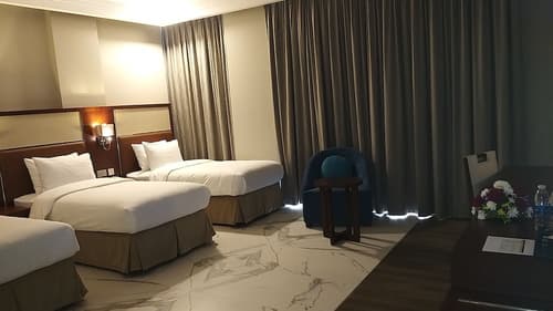 Muscat Gate Hotel, Room