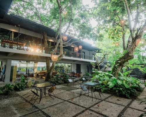 The Henry Resort Dumaguete, 