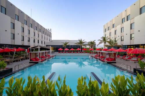 Maani Muscat Hotel & Suites, 