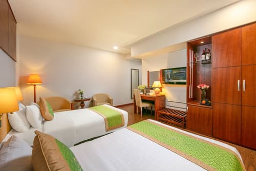 Emerald Hotel Hanoi Hai Ba Trung, 