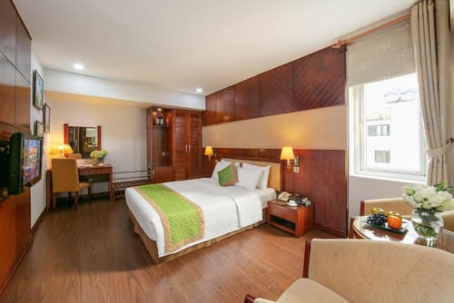 Emerald Hotel Hanoi Hai Ba Trung, 