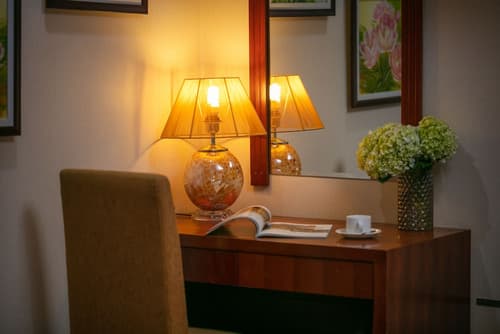 Emerald Hotel Hanoi Hai Ba Trung, 