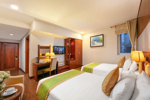 Emerald Hotel Hanoi Hai Ba Trung, 