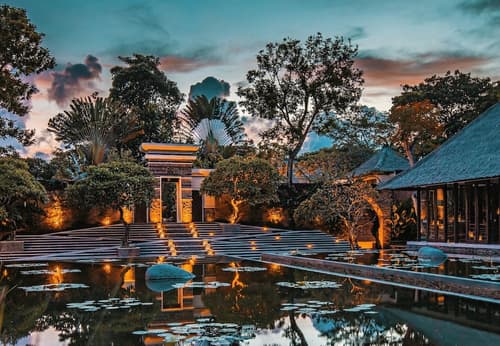 Beauty & Romance in Indonesia