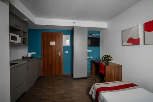 Maris Hotel, Room