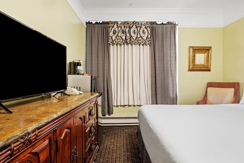 Fitzgerald Hotel, Room