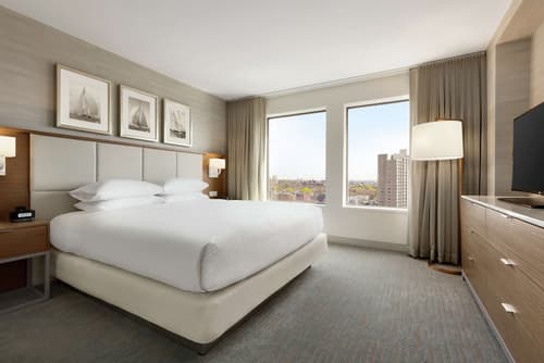 DoubleTree Suites by Hilton Hotel Boston - Cambridge, Room