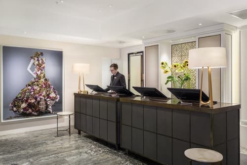 Hotel Continental, Reception