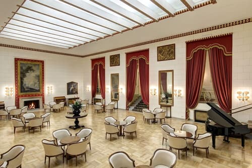 Hotel Quirinale, Lobby lounge