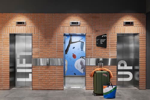 Moxy Barcelona, Lobby lounge