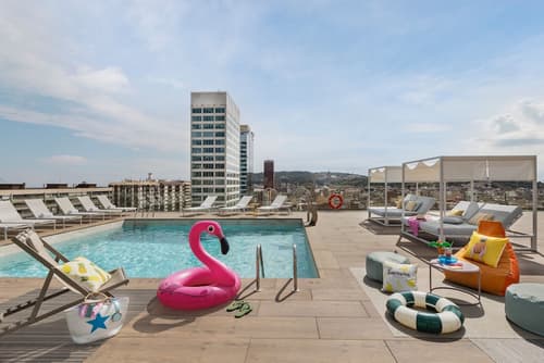 Moxy Barcelona, Primary image